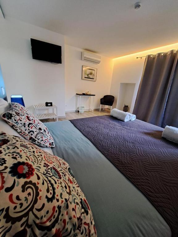 Olhos D' Agua Hotel Алканена Екстериор снимка
