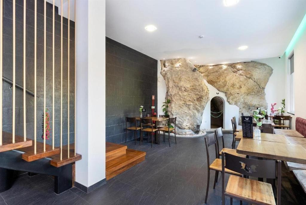 Olhos D' Agua Hotel Алканена Екстериор снимка