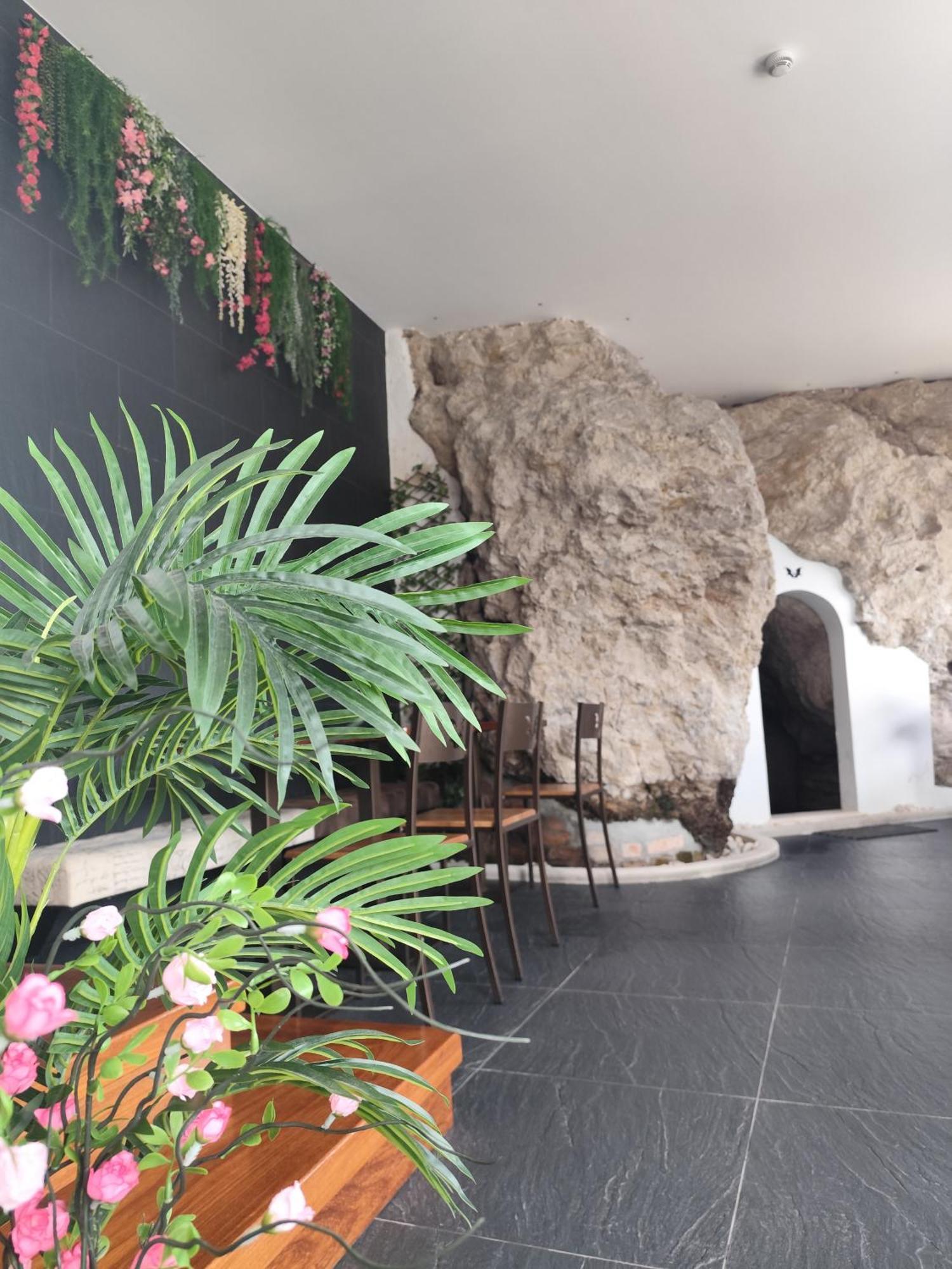 Olhos D' Agua Hotel Алканена Екстериор снимка